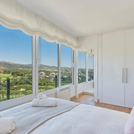 Apartment Torre Real Luxury Near Trocadero Arena