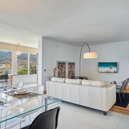 Torre Real Vistas 360 Cerca Trocadero Arena Apartment Marbella